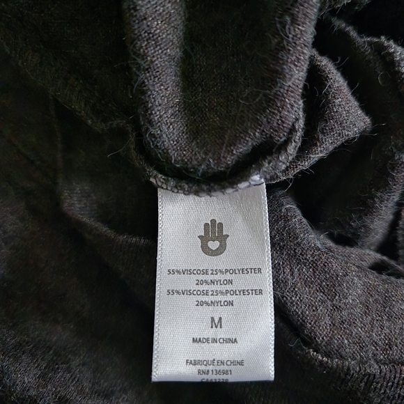 New Spiritual Gangster Love Savasana Graphic Pullover Sweatshirt Size NWT Medium - Picture 8 of 9